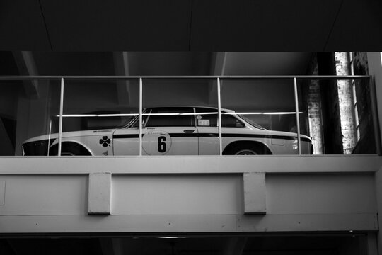 Alfa Romeo Junior Bertone Coupé als Tourenwagen der Sechzigerjahre am 17.02.2024 in der Klassikstadt im Stadtteil Fechenheim in Frankfurt am Main in Hessen in klassischem Schwarzweiß