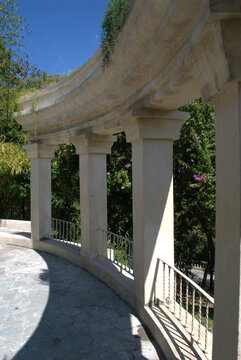 Hermosa arquitectura en nuestros parques y plazas.