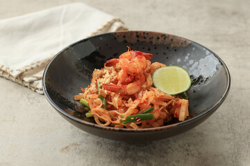 Pad Tahi, Rice Noodle with Shrimp and Spring Onion.