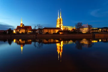 Poster Night View on Wroclaw Old Town. Island and Cathedral of St John on river Odra, find recreation zone on the river bank. Wroclaw, © vallerato