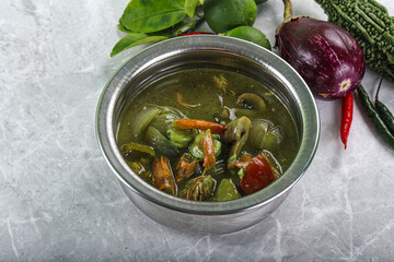 Thai green curry with prawn