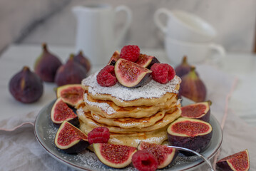 Pancake tower with fresh figs 