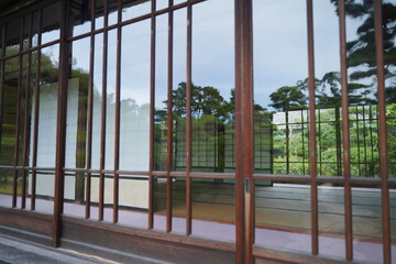 日本の四国、香川県、高松にある玉藻公園の披雲閣。たまも公園にある古い日本建築の家屋。
