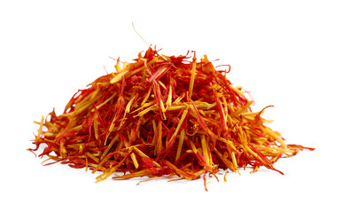 Naklejka premium Pile of dried color saffron isolated on white