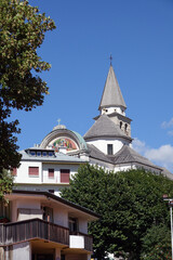 Fototapeta na wymiar Chiesa di Santa Maria Nascente in Pieve di Cadore