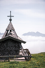 Kirche auf einem Berg