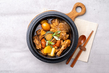 Steamed chicken, chicken stew, earthen pot, Korean food, side dishes, chicken feet, stir-fried, steamed