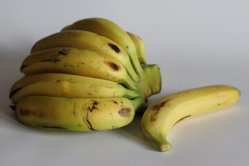 Robusta banana. Vibrant cluster of a dozen premium Robusta bananas, ripe and bountiful