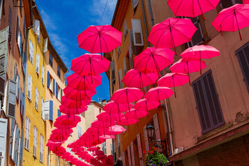 File di ombrelli 