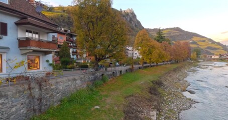 Fototapeta na wymiar Autumn in the mountain village. Europe, Italy, South Tirol. 