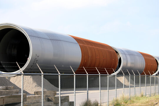 Manufacturing steel foundations of windturbines