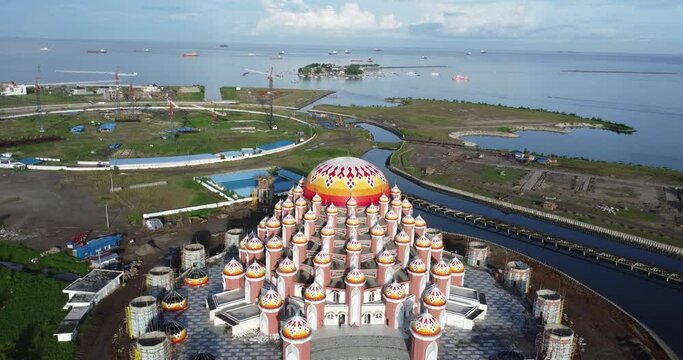 The Dome 99 Asmaul Husna Mosque is a mosque located in Makassar, Indonesia. Currently it is the newest icon in the province of South Sulawesi. In Makassar, Indonesia - 22 November 2022