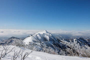 Fototapeta na wymiar 冬の武尊山