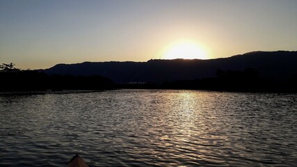 Pôr do Sol no Rio Cubatão