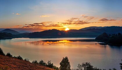Fototapeta na wymiar Photo of sunrise over Lake
