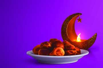 Shiny golden crescent moon with star lantern and bowl of fresh dried dates isolated on purple background, Ramadan kareem background - 739695362