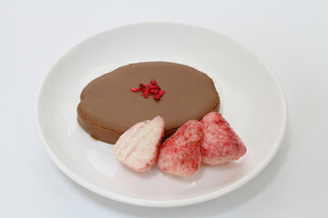 チョコレートラスクとまるごと苺チョコ