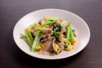 豚肉と小松菜の中華風卵炒め