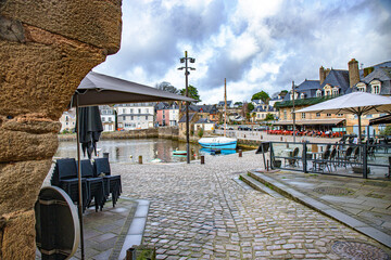 Auray and saint goustan harbour in french brittany morbihan gulf - obrazy, fototapety, plakaty