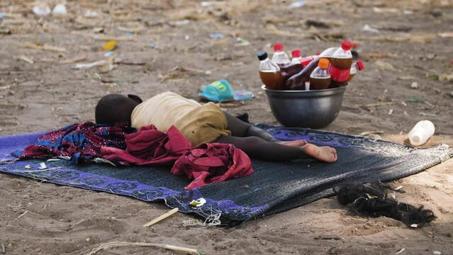 19 jan. 2024,Gwalada,Nigeria: Malnourished child due to extreme poverty, hunger, drought and climate change in Nigeria Africa . Rural African children Poor living conditions.poverty hunger in Africa