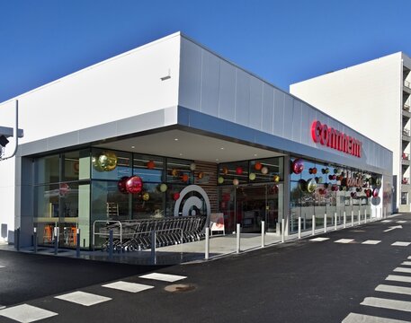 New modern Continente Bom Dia market in Paredes, Porto - Portugal