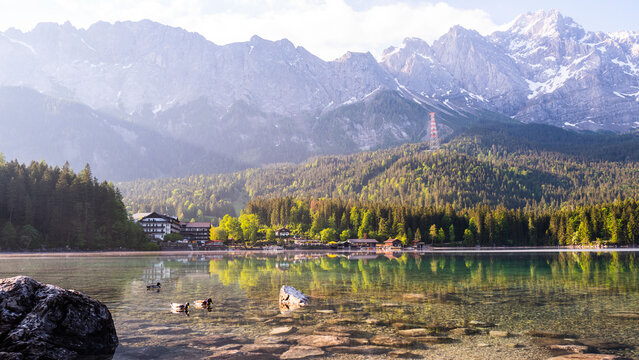 Eibsee unterhalb der Zugspitze