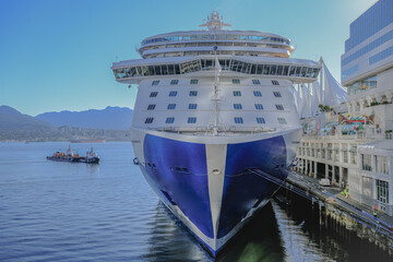 Kreuzfahrtschiff Royal geht auf Alaska-Kreuzfahrt von Vancouver, Kanada - Modern Princess...