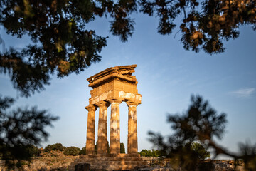 Fototapeta na wymiar The valley of the temples near Agrigento in Sicily