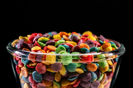 Breakfast cereal in glass bowl