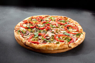 Meat lovers' pizza with bacon, ham, marinated pickles, and paprika, bursting with flavors and toppings