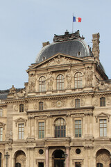Obraz premium old hall (musée du louvre) in paris in france 