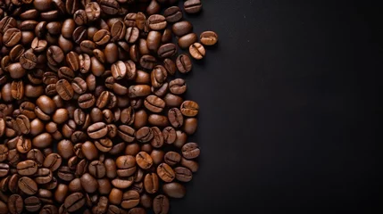Abwaschbare Fototapete Kaffee Bar Aromatic Coffee Beans Scattered on Elegant Black Background with Space for Customization