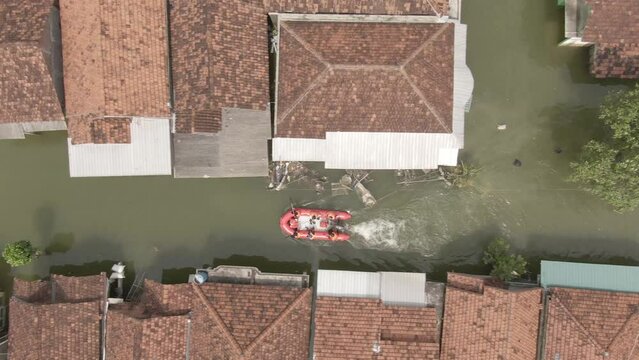 Aerial Drone Footage of residents' houses being flooded in Demak, Central Java, Indonesia 4K drone video | Visual Udara Situasi Banjir di Kabupaten Demak, Jawa Tengah, indonesia