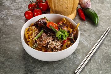 Asian wok with noodle, vegetables and beef