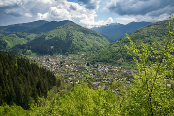 Fototapeta premium Small Ukrainian village in the Carpathian Mountains