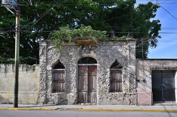 Colonial style buildings at street of Merida city old town - 740647118