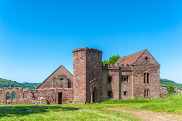 Fototapeta na wymiar Ruine Lützelburg bei Lutzelbourg. Department Mosel in der Region Lothringen in Frankreich