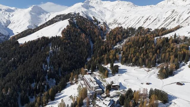 Berghotel Schatzalp, Zauberberg in Davos, Schweiz. Winter Luftaufnahme
