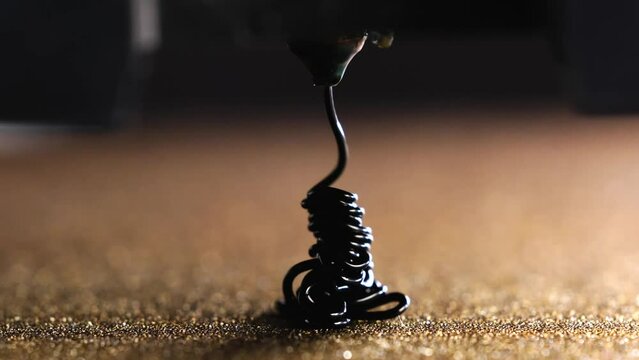 3D Printer Nozzle Cleaning Process, Printing With Black PLA Filament, Replacing filament