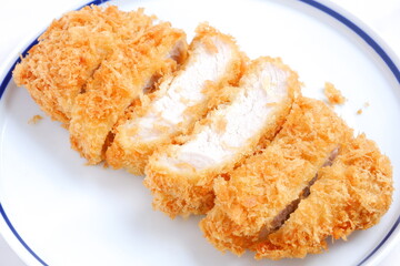 揚げ立てでサクサクの食感のおいしいロースカツ
