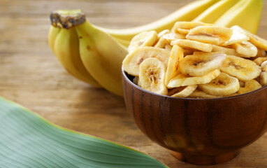 dried banana chips organic food