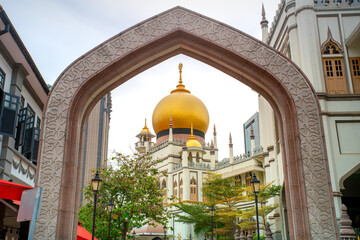 Masjid Sultan (Sultan Mosque) and Bussorah Pedestrian Mall at Kampong Glam