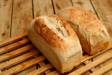 pan artesanal elaborado con harina sin gluten, pan horneado artesanal