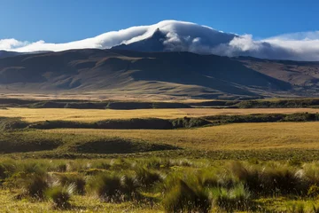 Fototapeten Mountains in Ecuador © Galyna Andrushko
