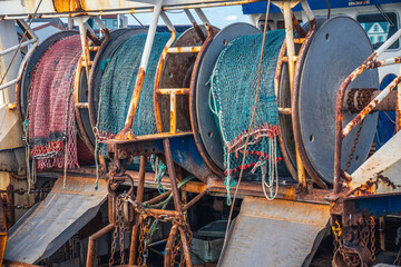 Fototapeta na wymiar Fischernetz in der Bretagne auf einem Fischkutter