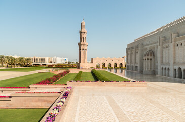 Fototapeta na wymiar The Sultan Qaboos Grand Mosque in Muscat, Oman, Middle East