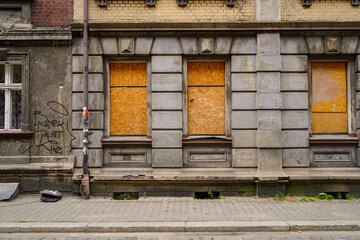 Fototapeta na wymiar abandoned bricks buildings facadess in Katowice