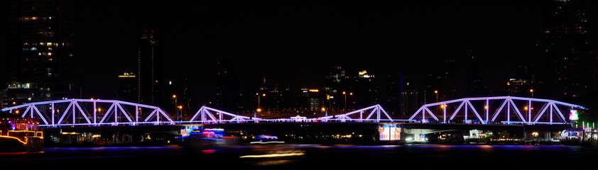 Fototapeta na wymiar city harbour bridge at dusk