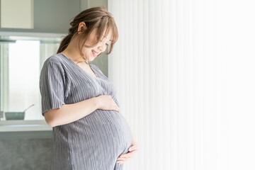 妊婦・妊娠中のプレママ・出産準備（胎動・胎児）
