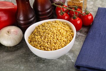 Dry ptitim heap in the bowl